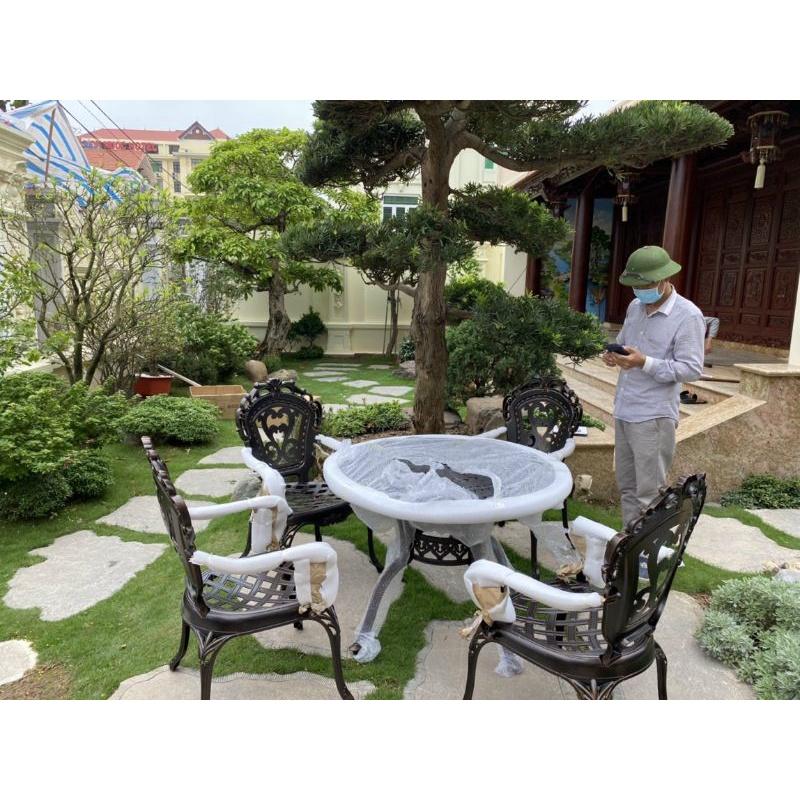 Bàn ghế sân vườn nhôm đúc