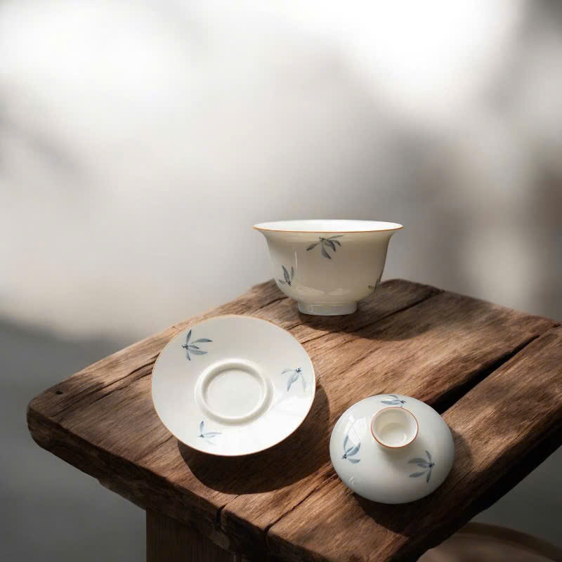CHÉN KHẢI SỨ THANH HOA MỘC LAN - HỌA TIẾT VẼ TAY - DUNG TÍCH 165ML - GAIWAN
