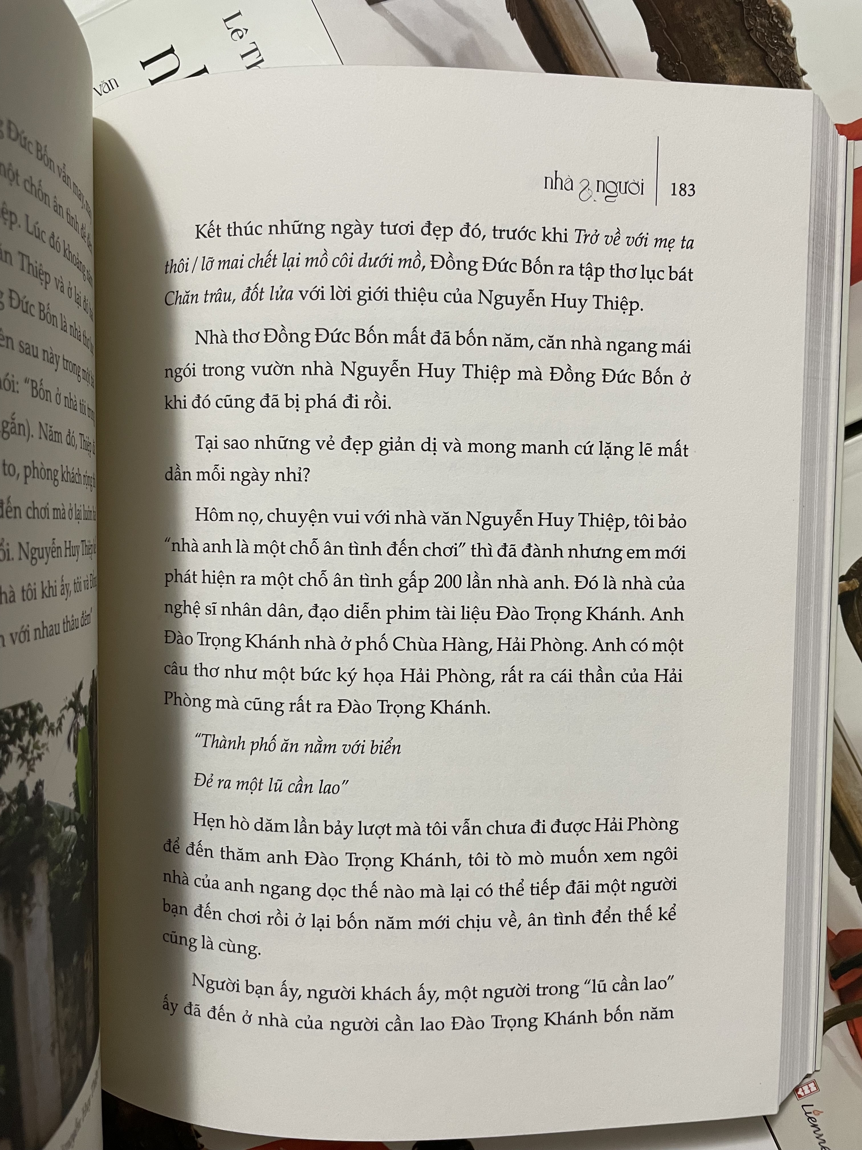 Nhà &amp; Người (Có ký tặng của tác giả Lê Thiết Cương)