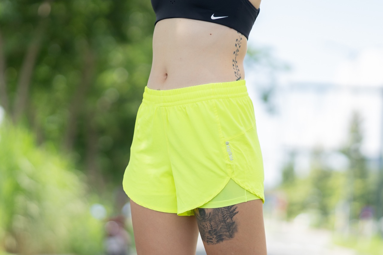 QUẦN THỂ THAO CHẠY BỘ RUNNING MOTIVE TRENDY  -  4INCH