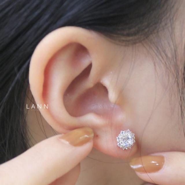 Khuyên 1 đá lớn mix viền đá nhỏ S925 LANN