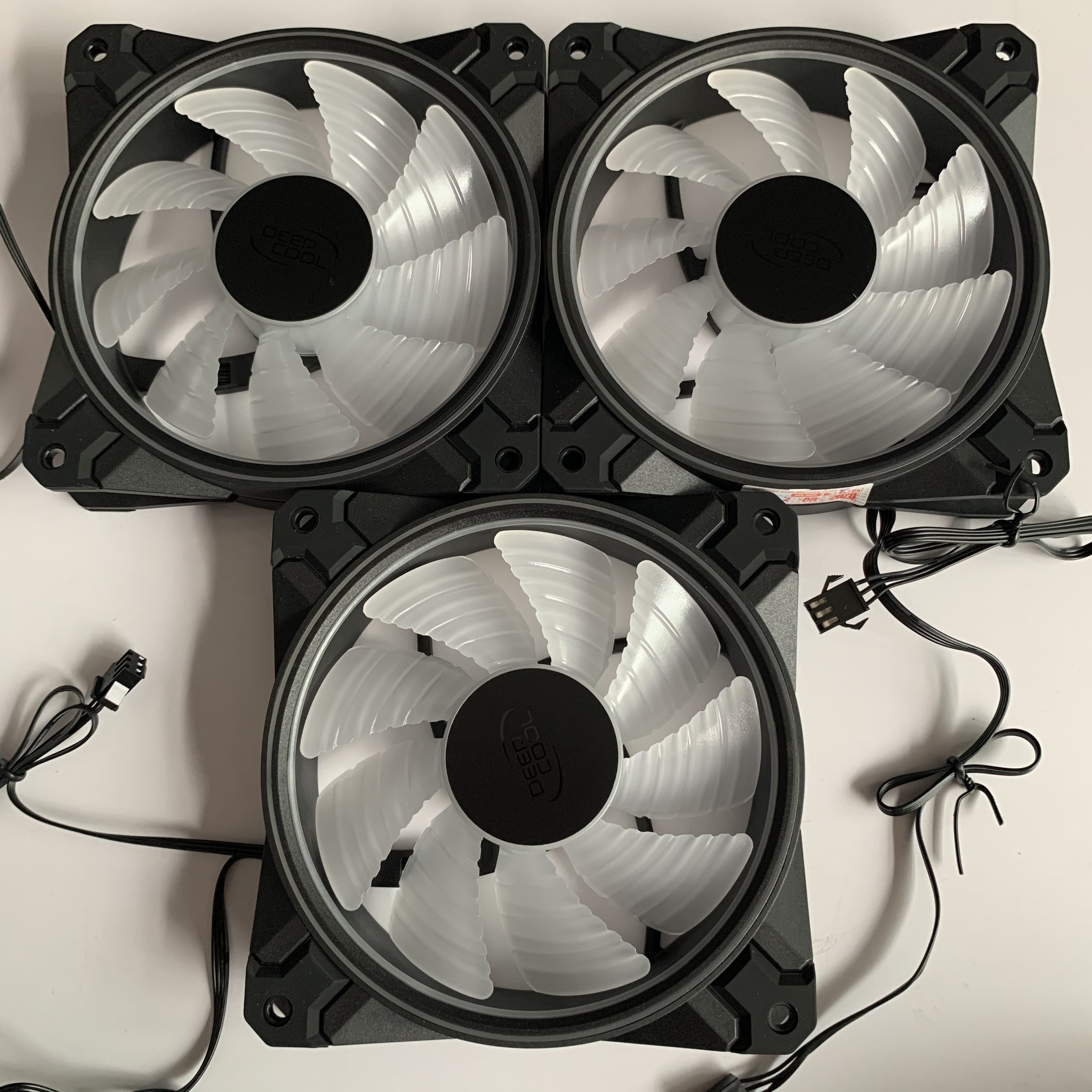 Quạt của vỏ máy vi tính Deepcool CF120 PLUS (3 FAN) - Hàng Chính Hãng