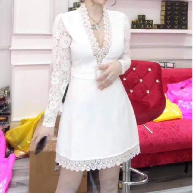 Đầm body cổ V tay phối ren