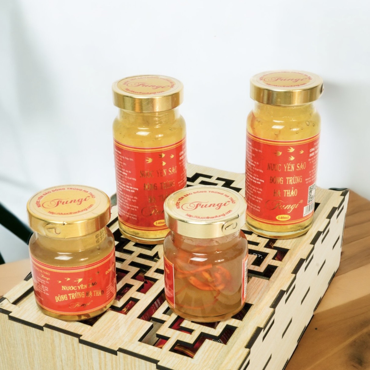 Yến Sào Đông Trùng Hạ Thảo Fungi Hộp Gỗ