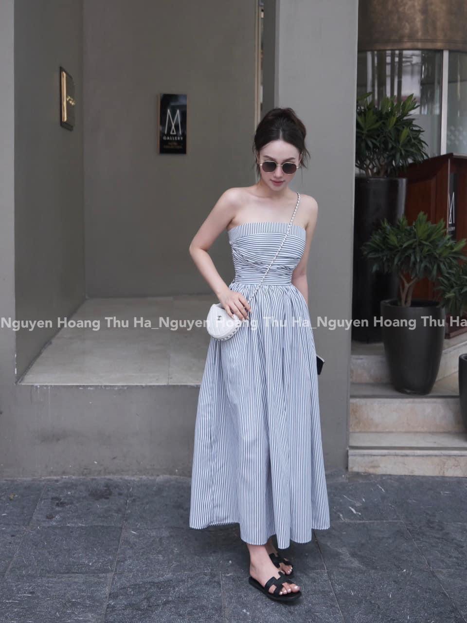 VÁY ĐI CHƠI, VÁY MAXI 2S KẺ CÚP NGỰC DÁNG DÀI XÒE CỰC HOT