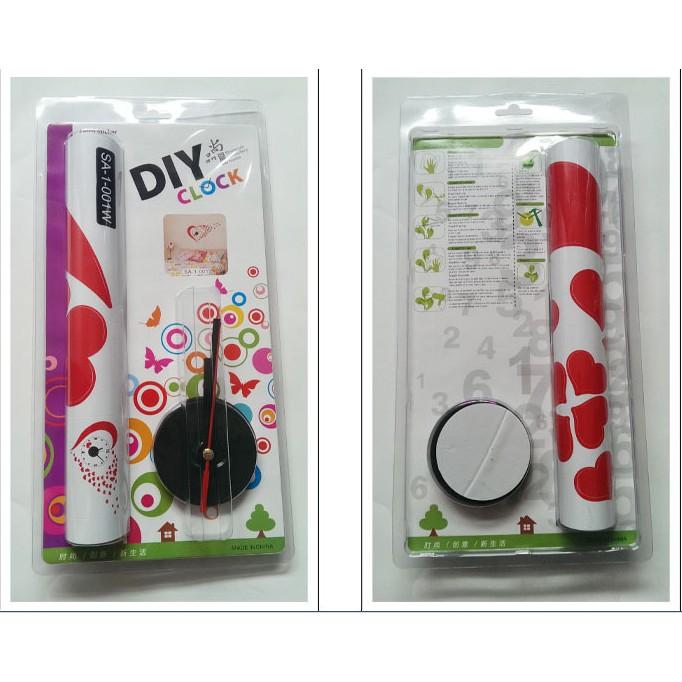 Decal trang trí tường kèm Đông Hồ dán tường hình Trái Tim