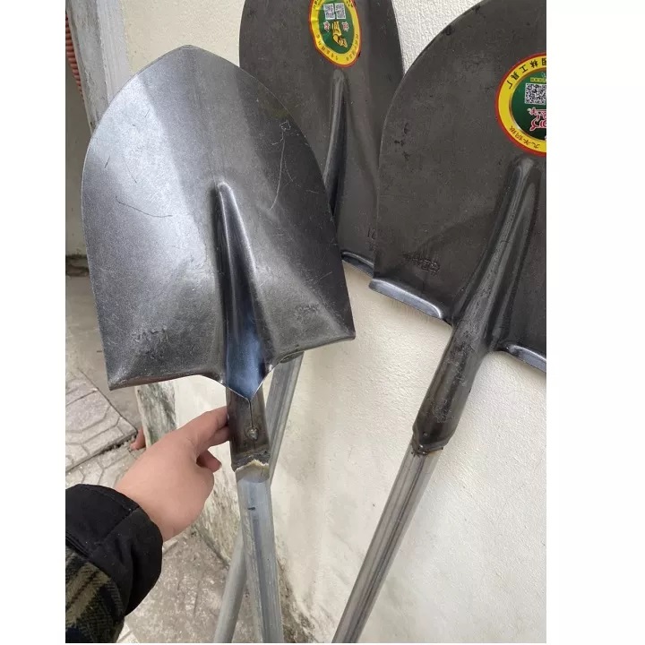 Xẻng Thép Trắng Cán Hàn Dài 1.3 M Siêu Cứng