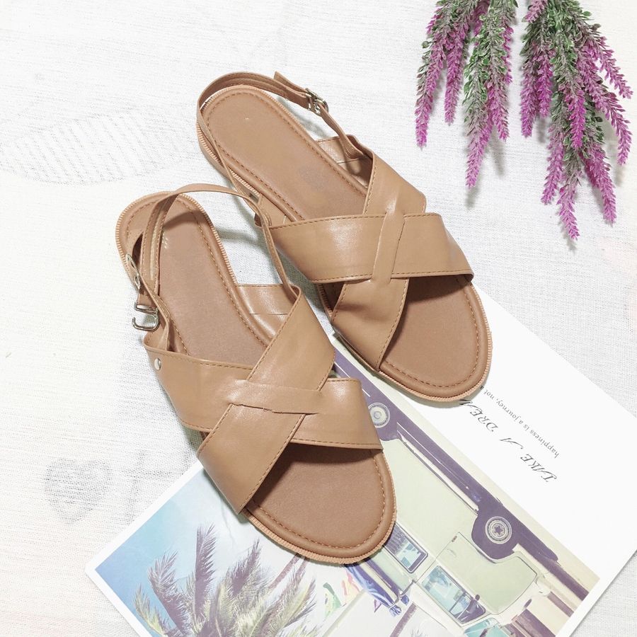 Sandal nữ đế bằng quai chéo da mềm siêu xinh-SB2