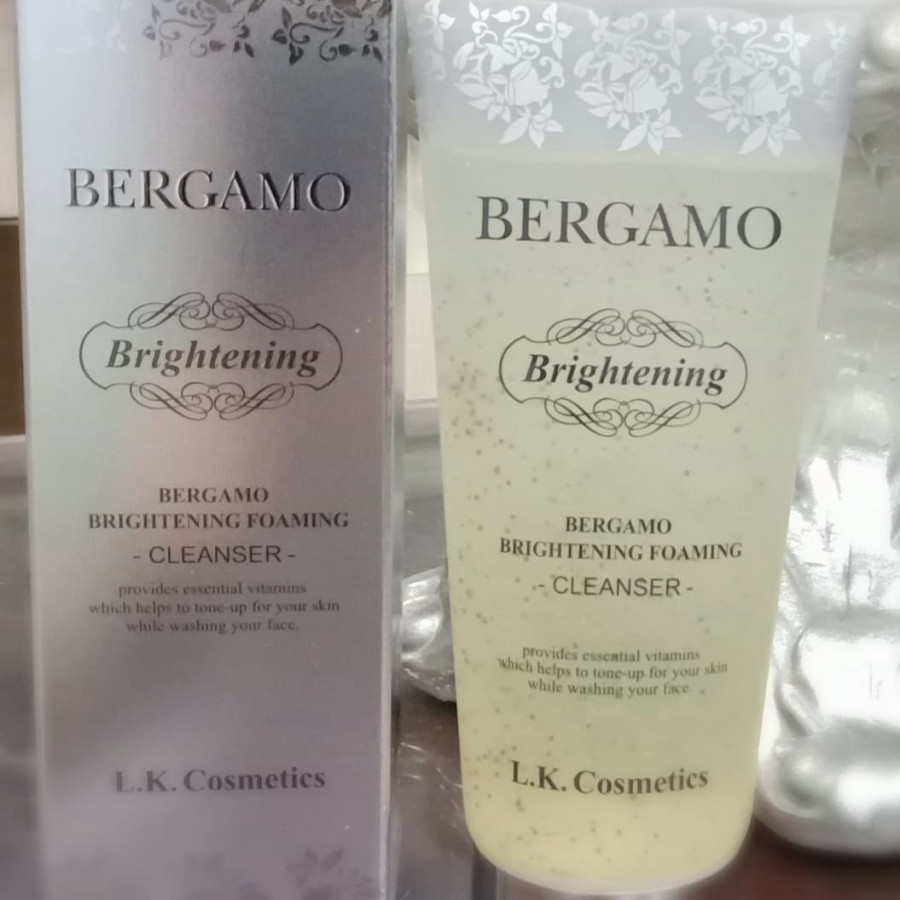 Sữa rửa mặt Bergamo Brightening Foaming Cleanser (150ml)