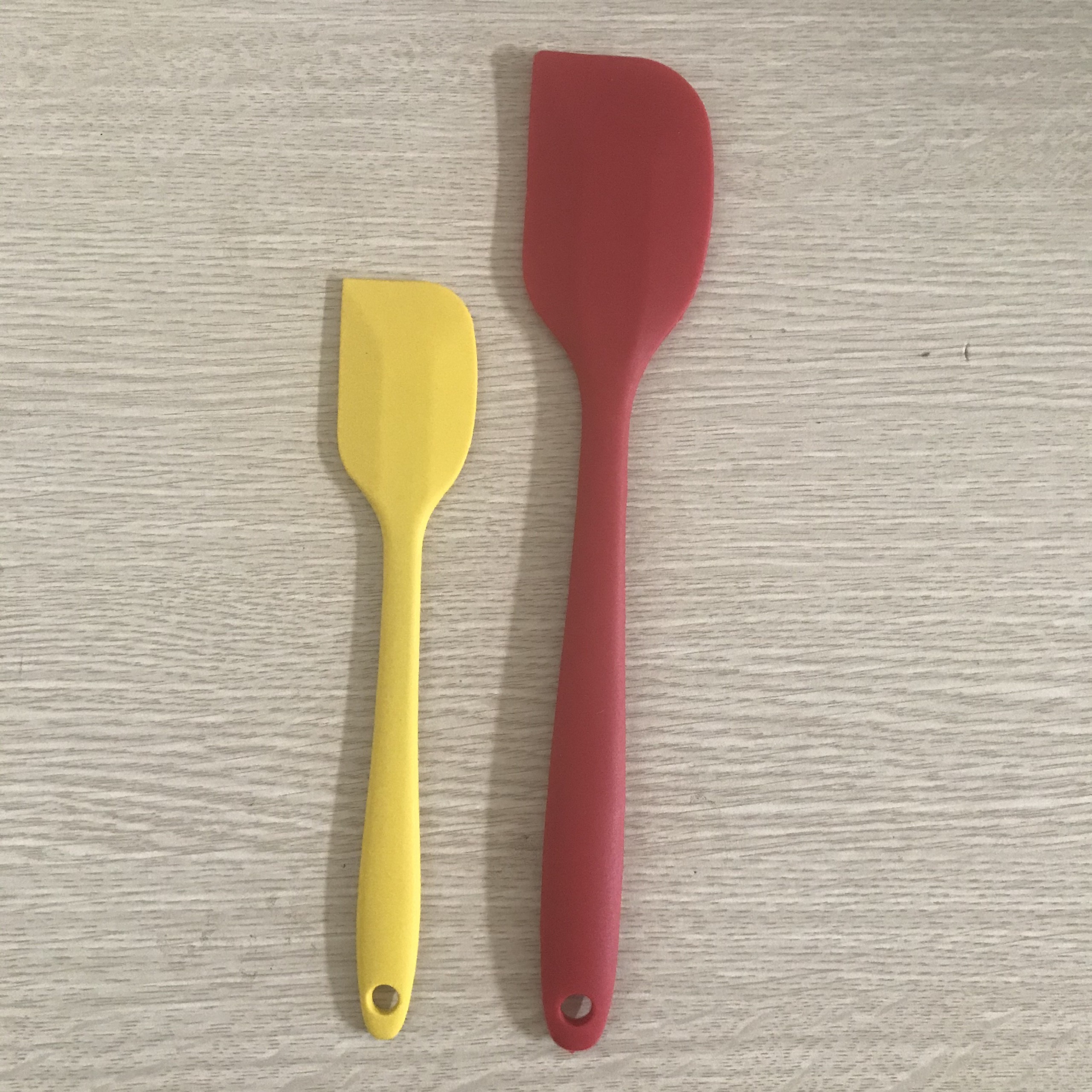 Dụng Cụ Làm Bánh: Spatula Phới Trộn Bột, Phới Dẹt Silicon , Muôi Lật Thức Ăn - Thyna Shop