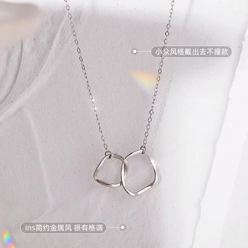 Vòng cổ chocker đơn giản