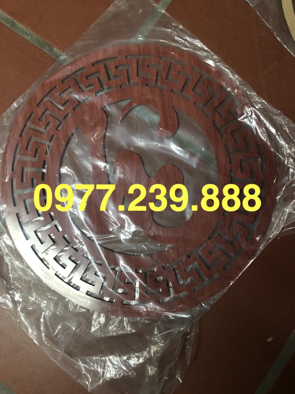 Viền, chữ trang trí bàn thờ bằng alu