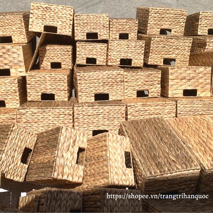 Hộp đựng đồ bằng lục bình đan tay xinh xắn size nhỏ 33x22x16cm
