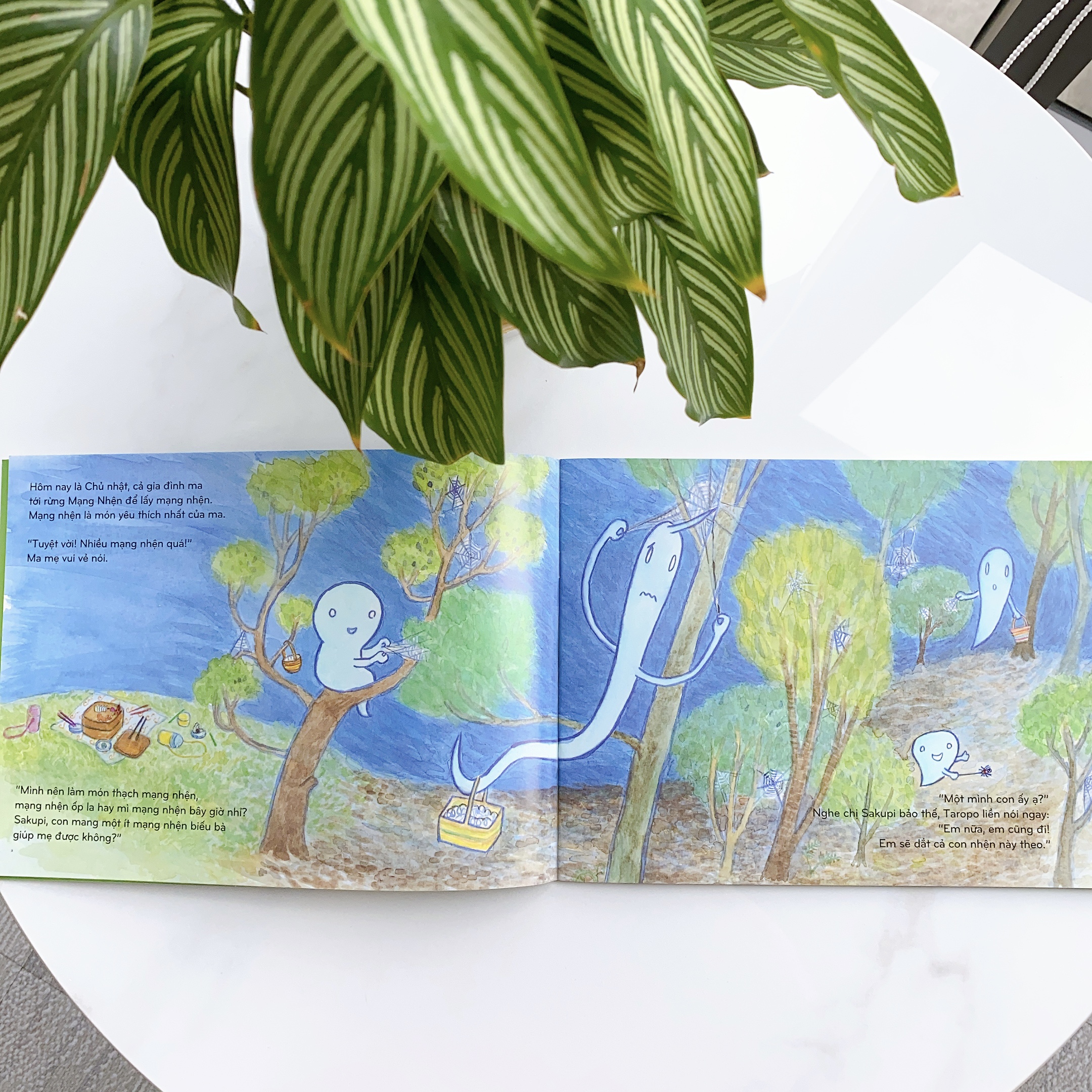 Hình ảnh Sách cho bé từ 3 tuổi - Phát triển quan sát Bộ 4 cuốn Bé ma dễ thương