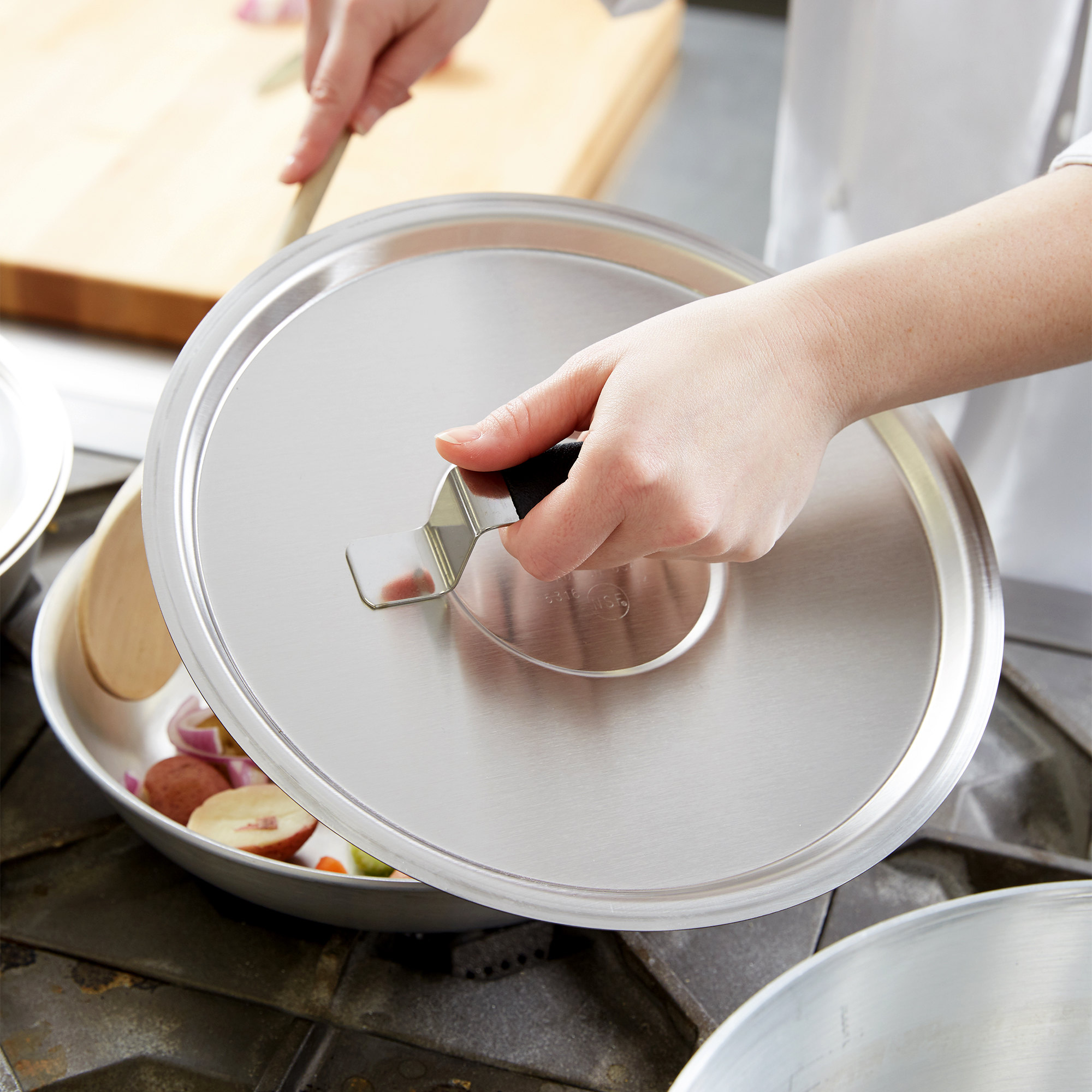 Chảo Inox Sâu Lòng Bếp Từ Cấu Trúc 3 Lớp Toàn Thân, Nắp Inox, Chính Hãng Mỹ Vollrath USA