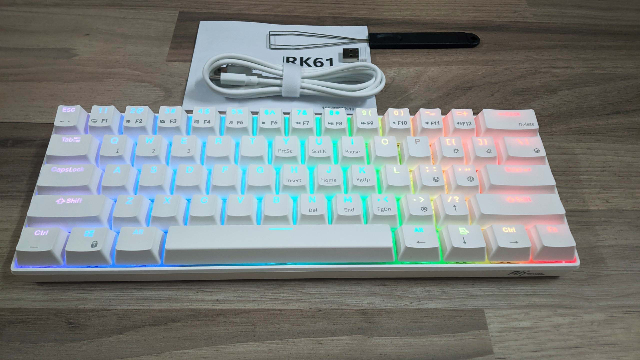 Bàn Phím Cơ Không Dây RK61 RGB - Chính Hãng Royal Kludge. 61 phím, Led RGB rực rỡ, pin bền, thiết kế đẹp, nhỏ gọn, dễ sử dụng, dễ dàng mang theo. Đủ màu sắc và Switch.