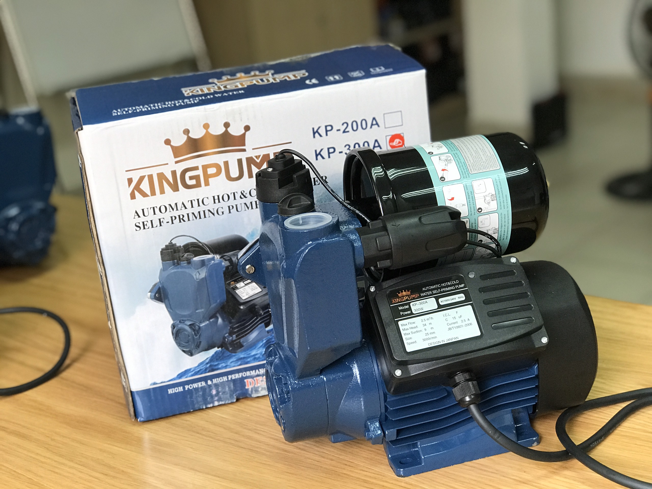 Máy bơm nước tăng áp tự động 300W KINGPUMP KP-300A- Hàng chính hãng