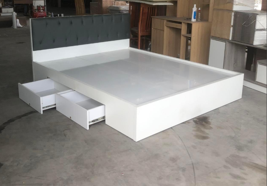 Giường gỗ công nghiệp đầu giường bọc nệm Tundo