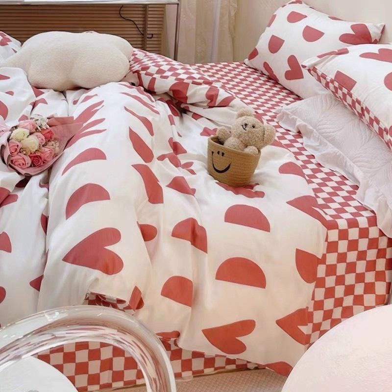 Bộ chăn ga gối Cotton poly M2T bedding gồm vỏ chăn mền, drap ga giường và 2 vỏ gối nằm - PL Tim khuyết đỏ