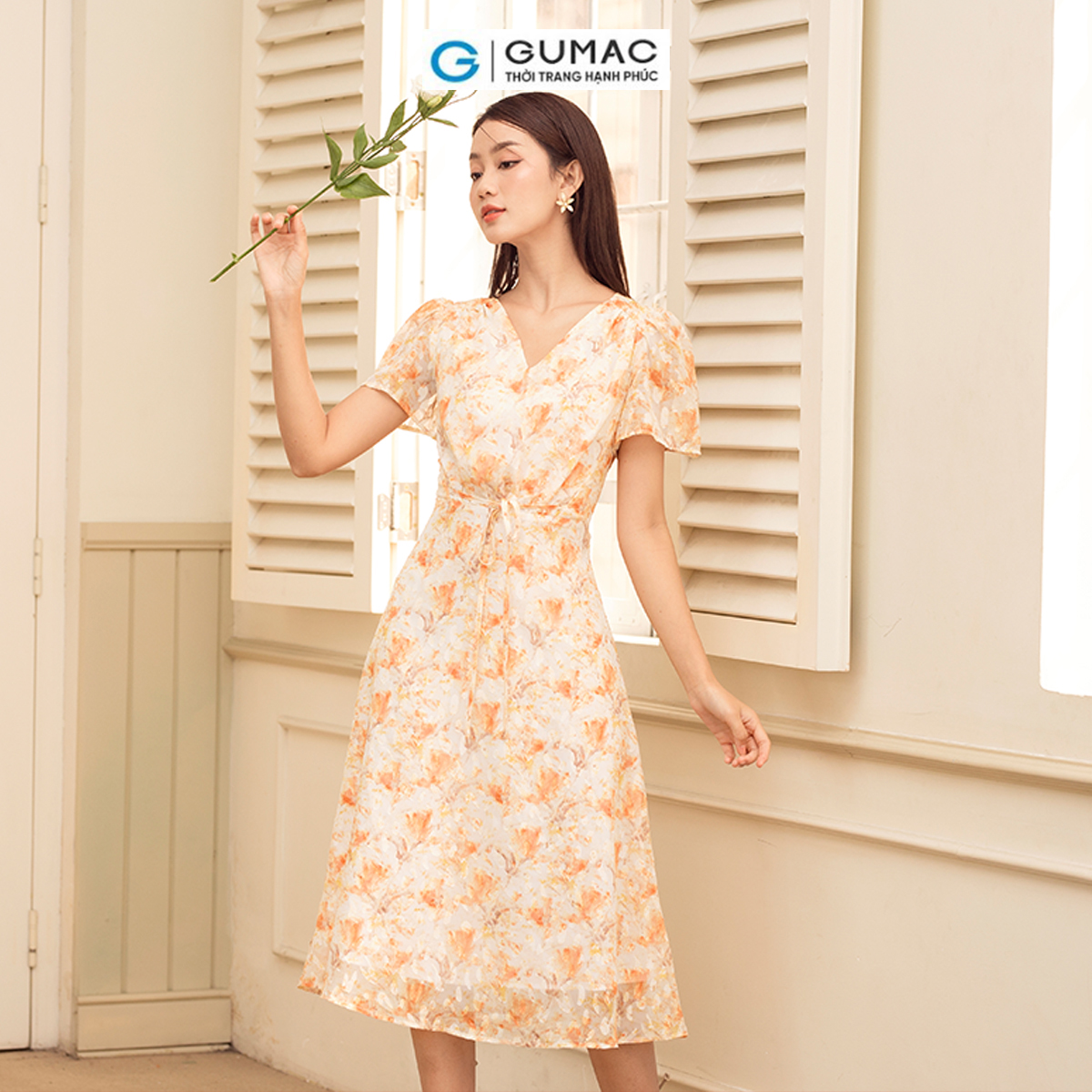 Đầm 2 lớp cổ V hoa thắt nơ eo nữ tính thanh lịch thời trang GUMAC DD06015