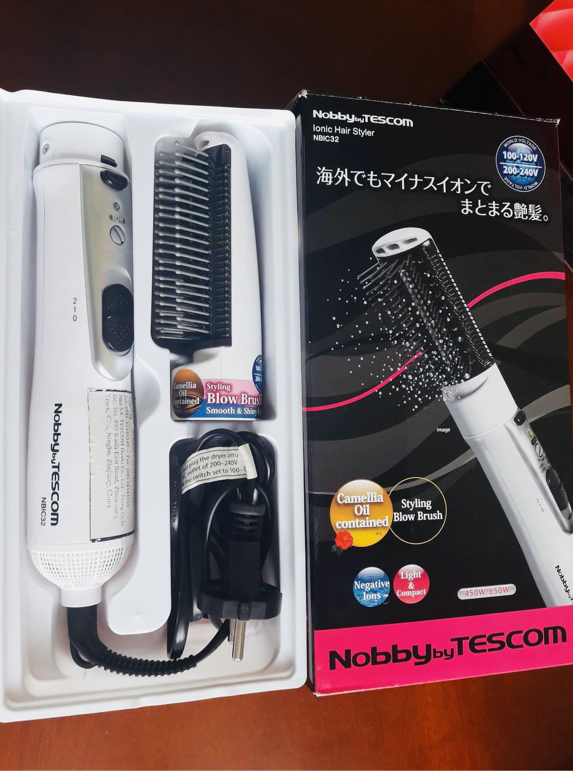 Máy Tạo Kiểu Tóc Bổ Sung Ion Âm Tescom NBIC32