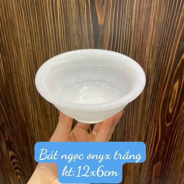 Bát Ngọc Onyx Trắng, Trang trí ban thờ, vật phẩm thờ cúng