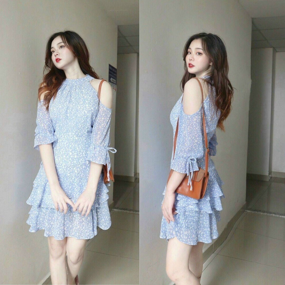 Đầm hoa nhí xanh dương khoét vai, Đầm hoa cổ yếm Cao Cấp tay dài dáng xòe xếp tầng đi chơi dự tiệc MiNhi