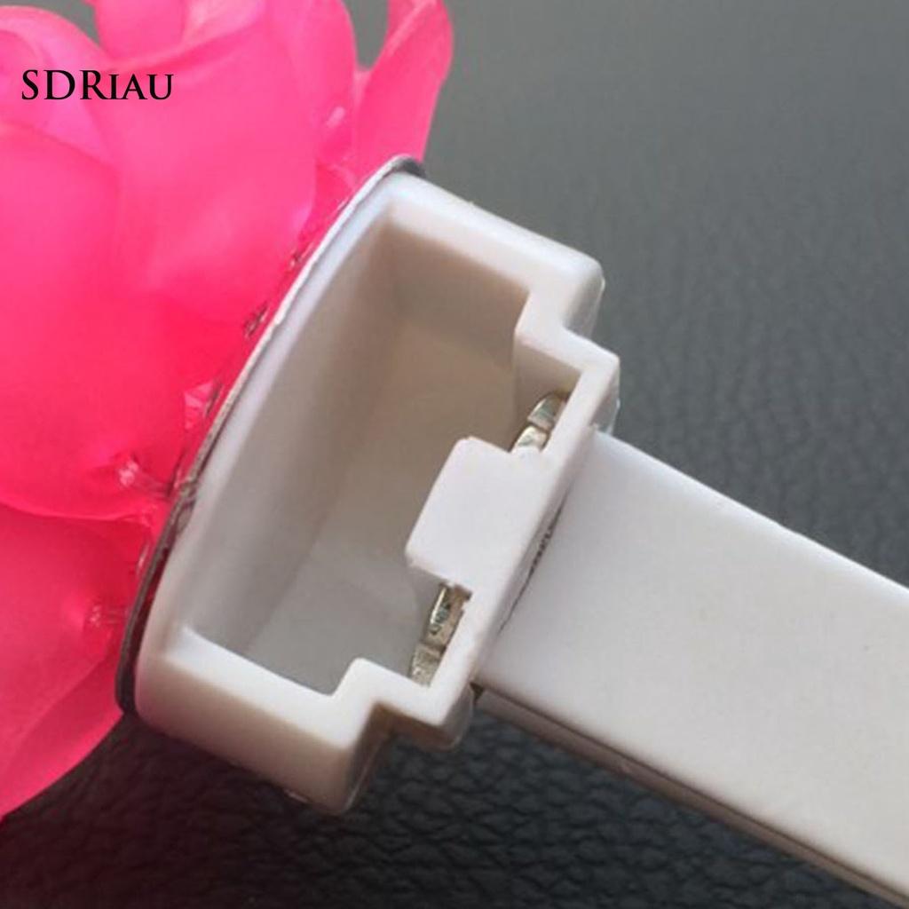 Kẹp Khuếch Tán Nước Hoa Cho Xe Hơi Tiện Dụng