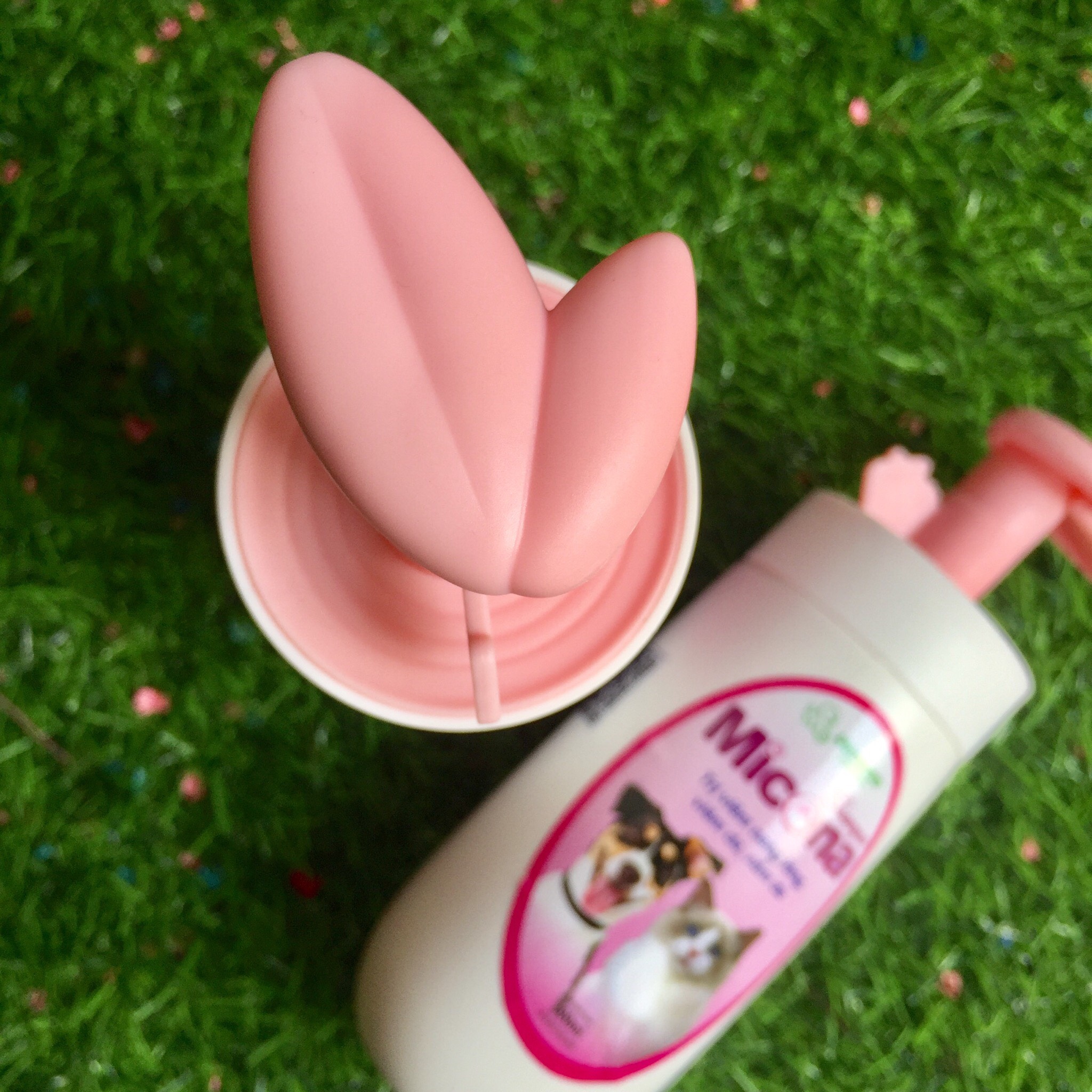 MICONA SHAMPOO - Sữa Tắm Phòng Trị Viêm Da, Nấm Da, Viêm Nang Lông Cho Chó Mèo Với An Toàn Và Hiệu Quả - Hương Thơm Dịu Ngọt, Khử Mùi Hôi Lông, Dưỡng, Làm Mượt Lông – Mi01