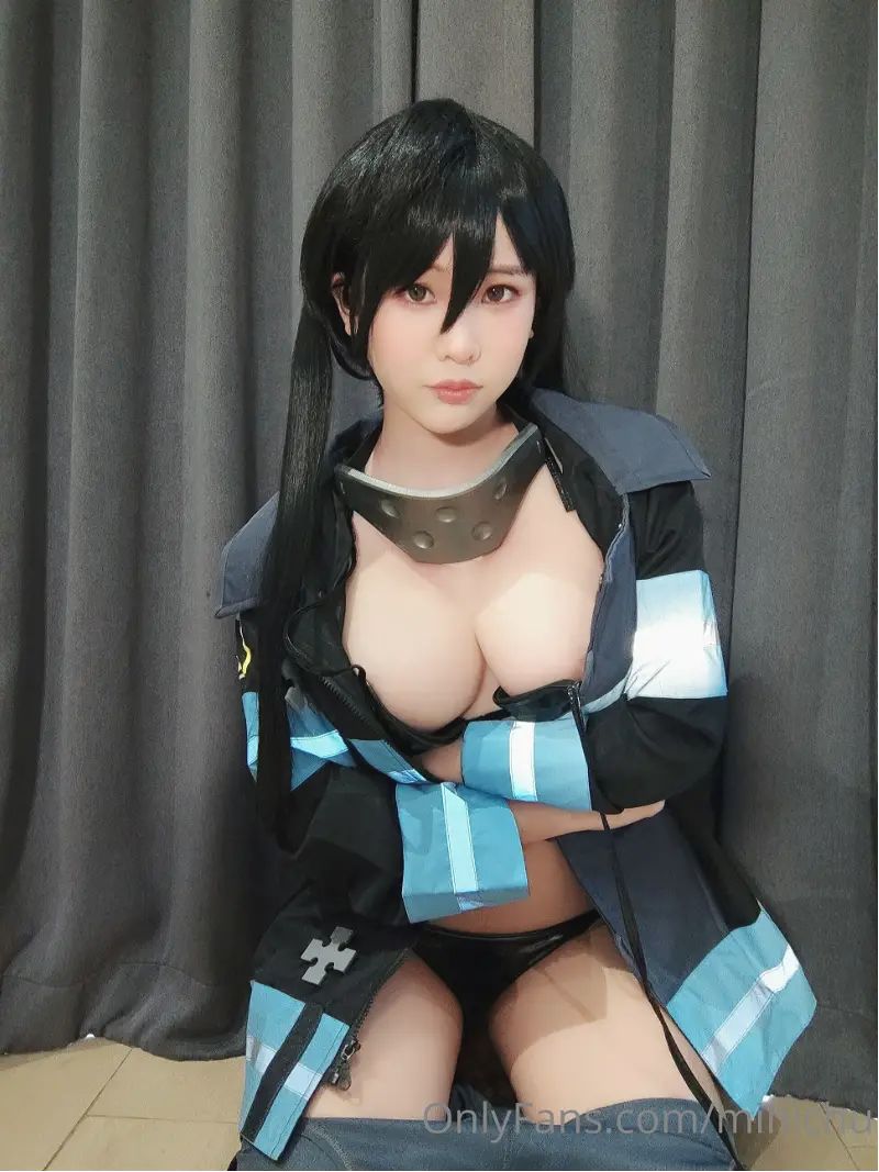 hình cosplay chapter 13 28