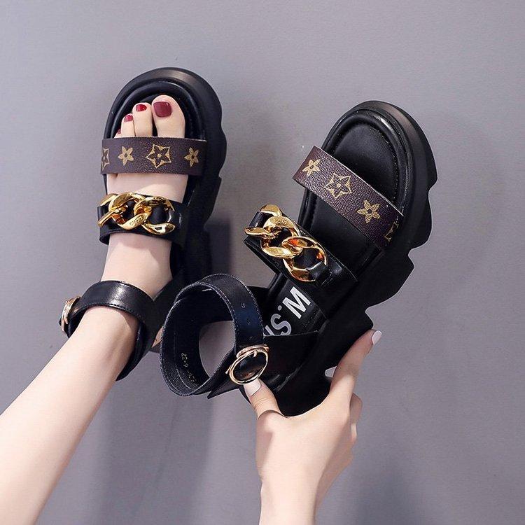 Fashionable Round Head Double Belt Chain Decoration One Line Buckle Middle Heel Sandal for Women