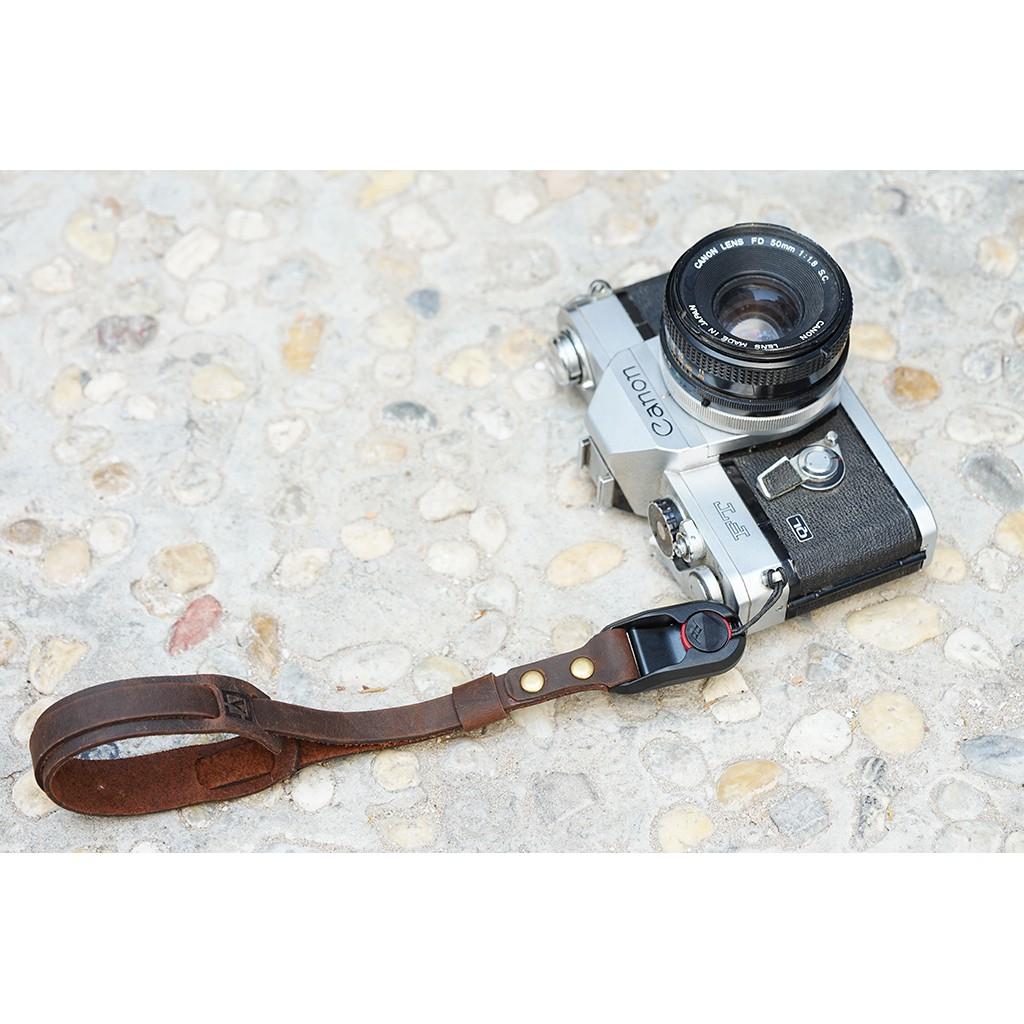 Dây Đeo Tay - Cho Handstrap Máy Ảnh Da Bò Handmade Móc Peak Design TA5033