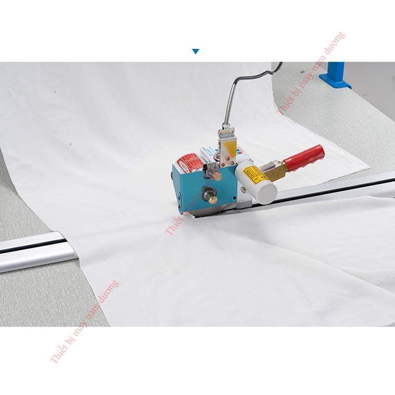 Đầu máy cắt vải đầu bàn đồng hồ lớn