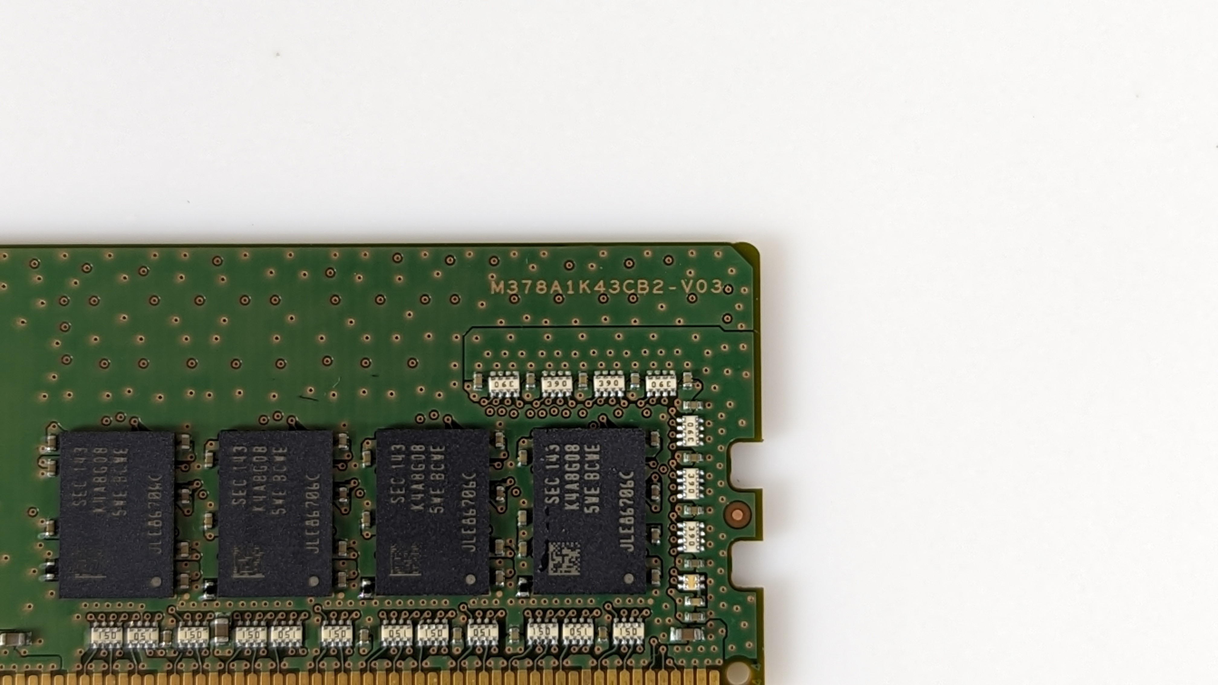 RAM Máy Tính Để Bàn PC Samsung DDR4 8GB Bus 3200 - Hàng Nhập Khẩu