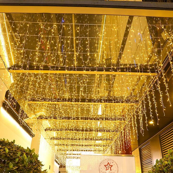 Đèn LED Rèm Treo Ngoài Trời Chống Thấm Nước - Nhiều Kích Cỡ