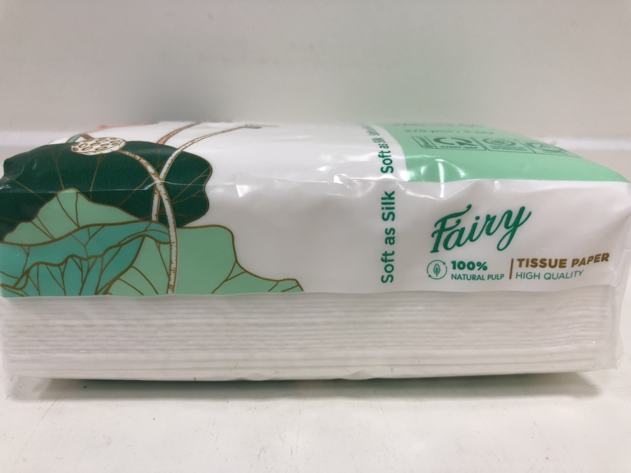 Khăn giấy rút Fairy ngắn 270 tờ x 3 lớp