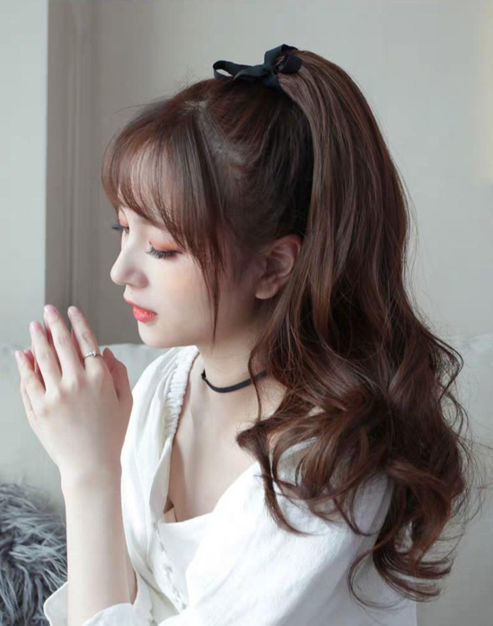 Tóc giả cột xoăn kiểu Hàn siêu sang chảnh, cam kết y hình, giống tóc thật 100%, chất tơ Hàn cao cấp loại 1, chịu nhiệt tốt có thể bấm uốn, duỗi, gội thoải mái