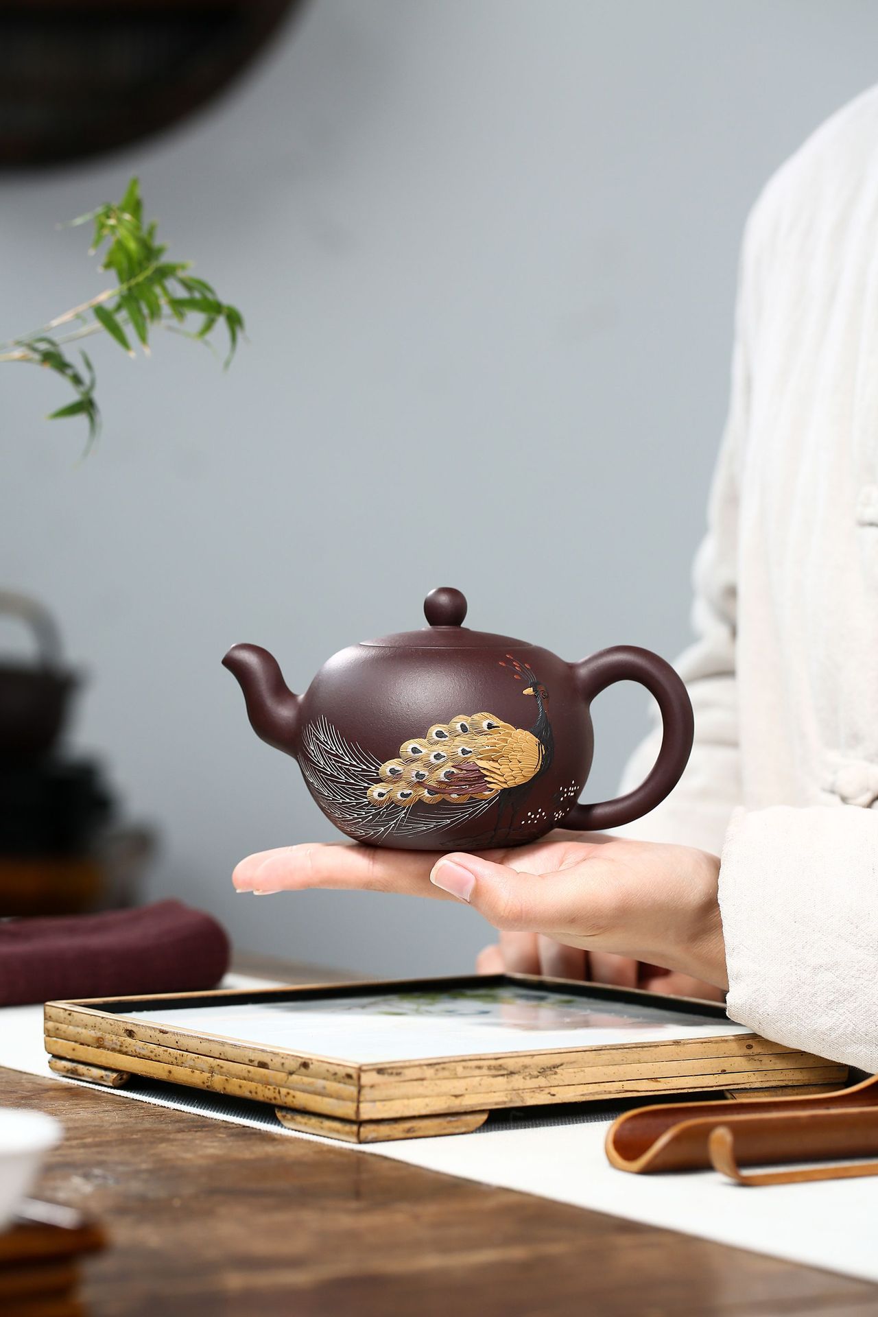 Ấm Tử Sa Nghi Hưng Nhất Lạp Châu Thiên Điểu 330 ml
