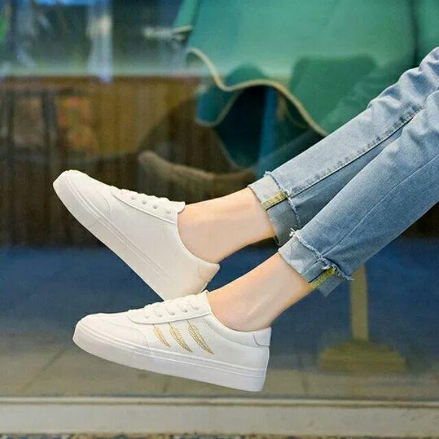 GIÀY NỮ GIÀY SNEAKER THÊU LÁ SIÊU ĐẸP PHOM GỌN