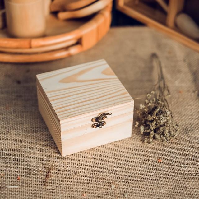 Hộp gỗ tự nhiên - hộp gỗ vuông đựng đồ