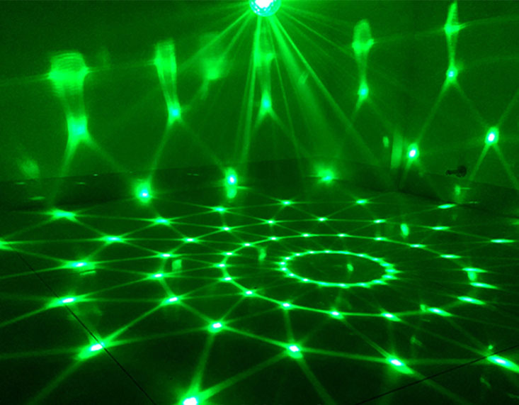 Đèn Led xoay cảm ứng theo nhạc . Đèn LED vũ trường cảm ứng nhạc dùng trang trí trong quán karaoke, bar, sân khấu, các buổi tiệc...