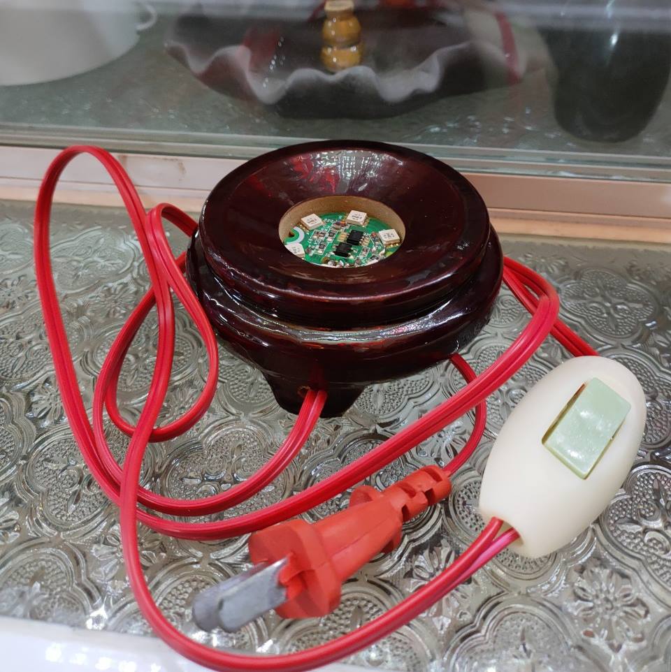 Đế gỗ Led đổi 7 màu 2 size
