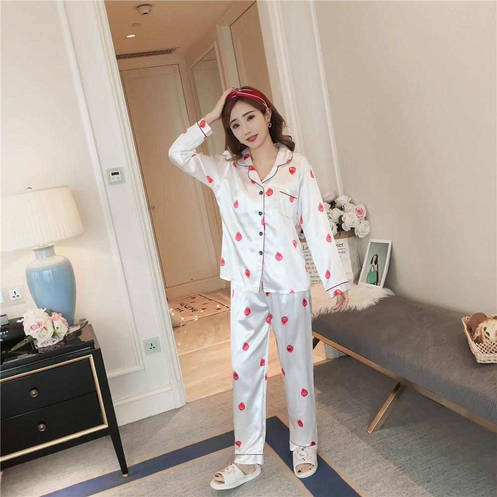 Bộ Đồ Ngủ Lụa Pijama Dài Họa Tiết Trái Dâu Cực Đáng Yêu CDANP13