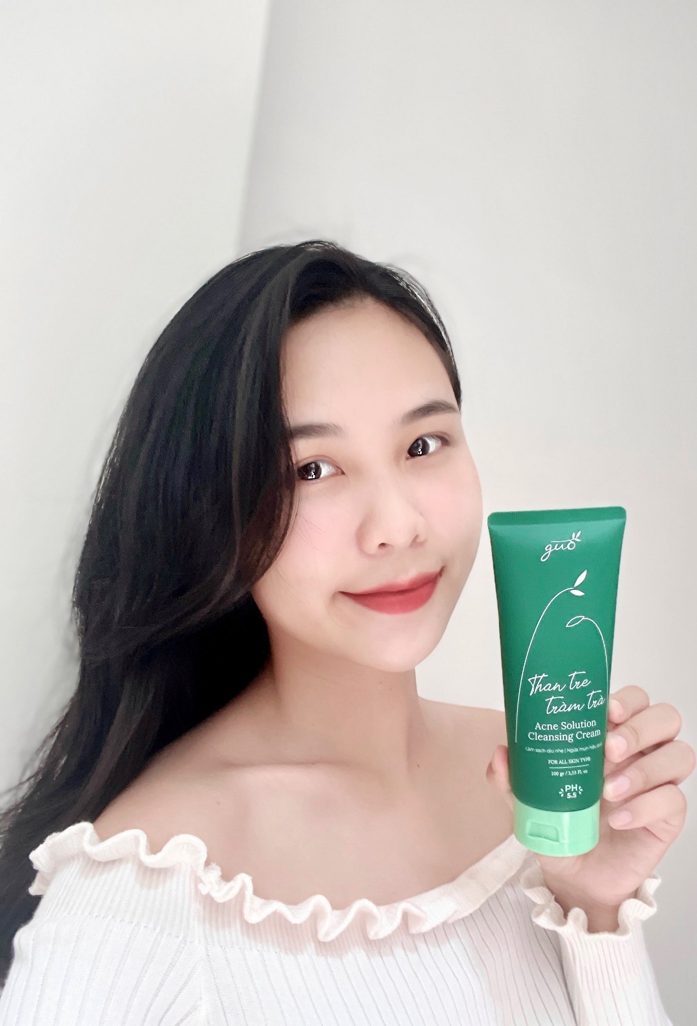 Sữa Rửa Mặt Than Tre Tràm Trà Kiềm Dầu Ngừa Mụn GUO - Acne Solution Cleansing Cream 100gr