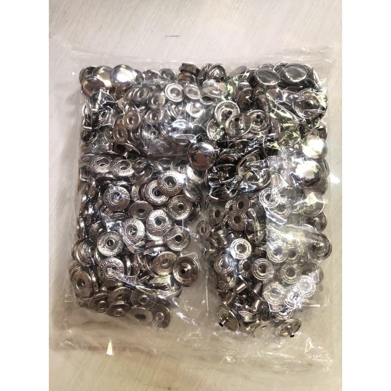 Nút bóp 4 bộ phận 100 bộ
