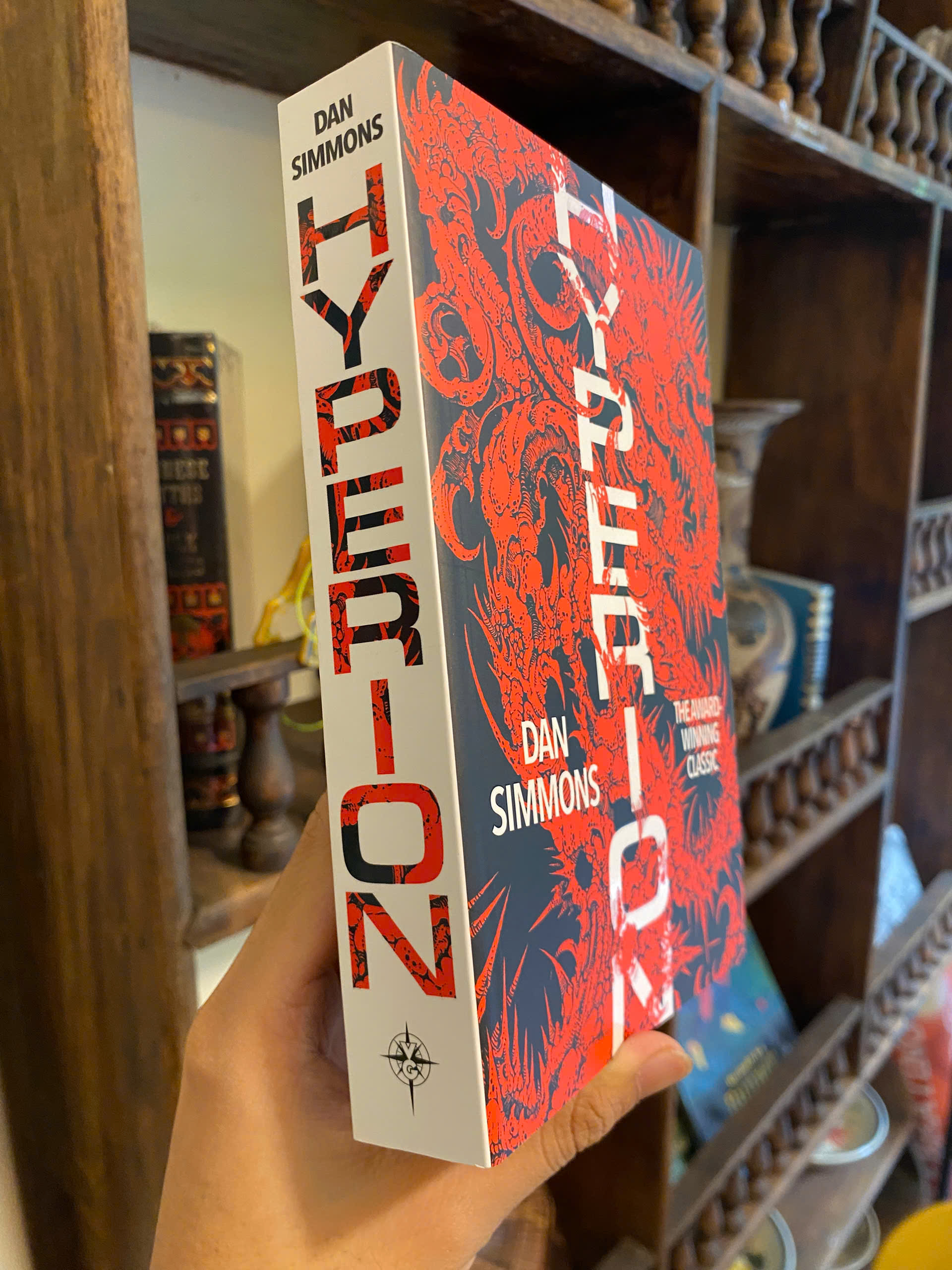 Sách - Hyperion by Dan Simmons | Fantasy / Science Fiction / Horror / Sách Ngoại văn Nhập khẩu