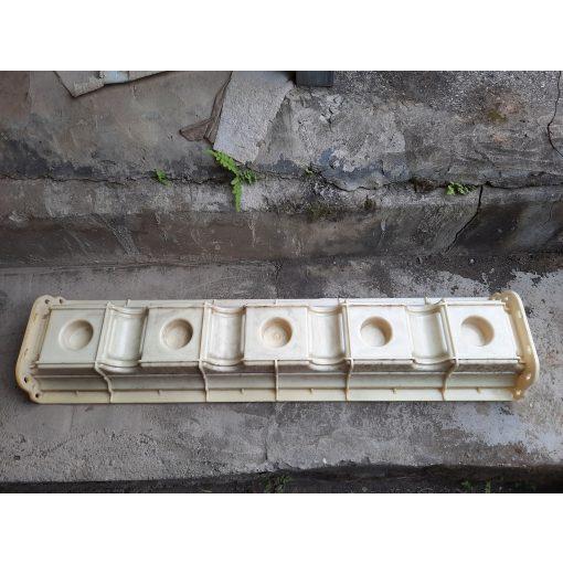 Khuôn Máng Lan Can 5 Lỗ Dạng Lỗ Sâu Siêu Dày Dặn tặng kèm tấm bịt 2 đầu chất liệu nhựa abs