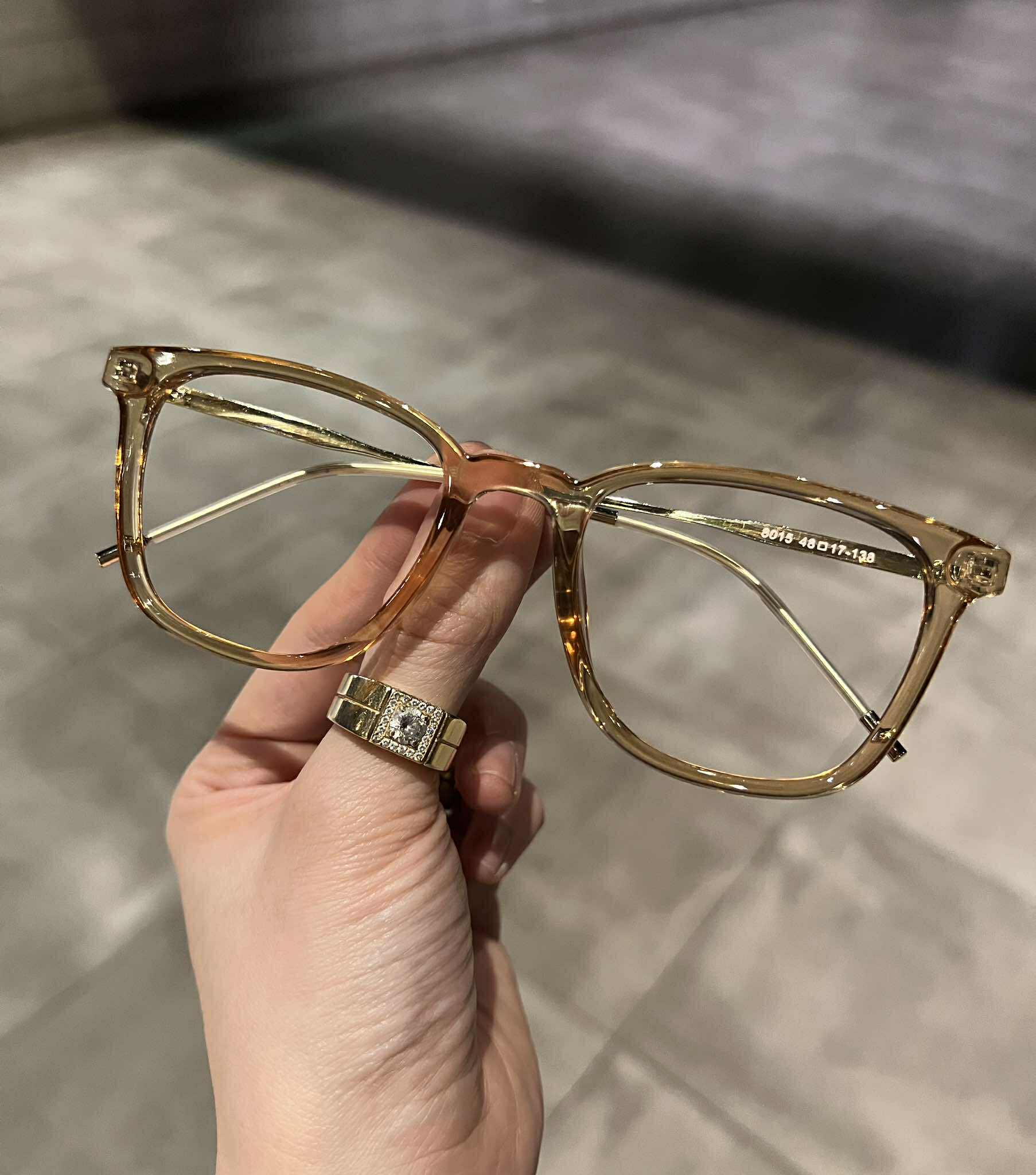 Kính mắt unisex thời trang nam nữ Mắt vuông màu thạch vàng thời trang Korea