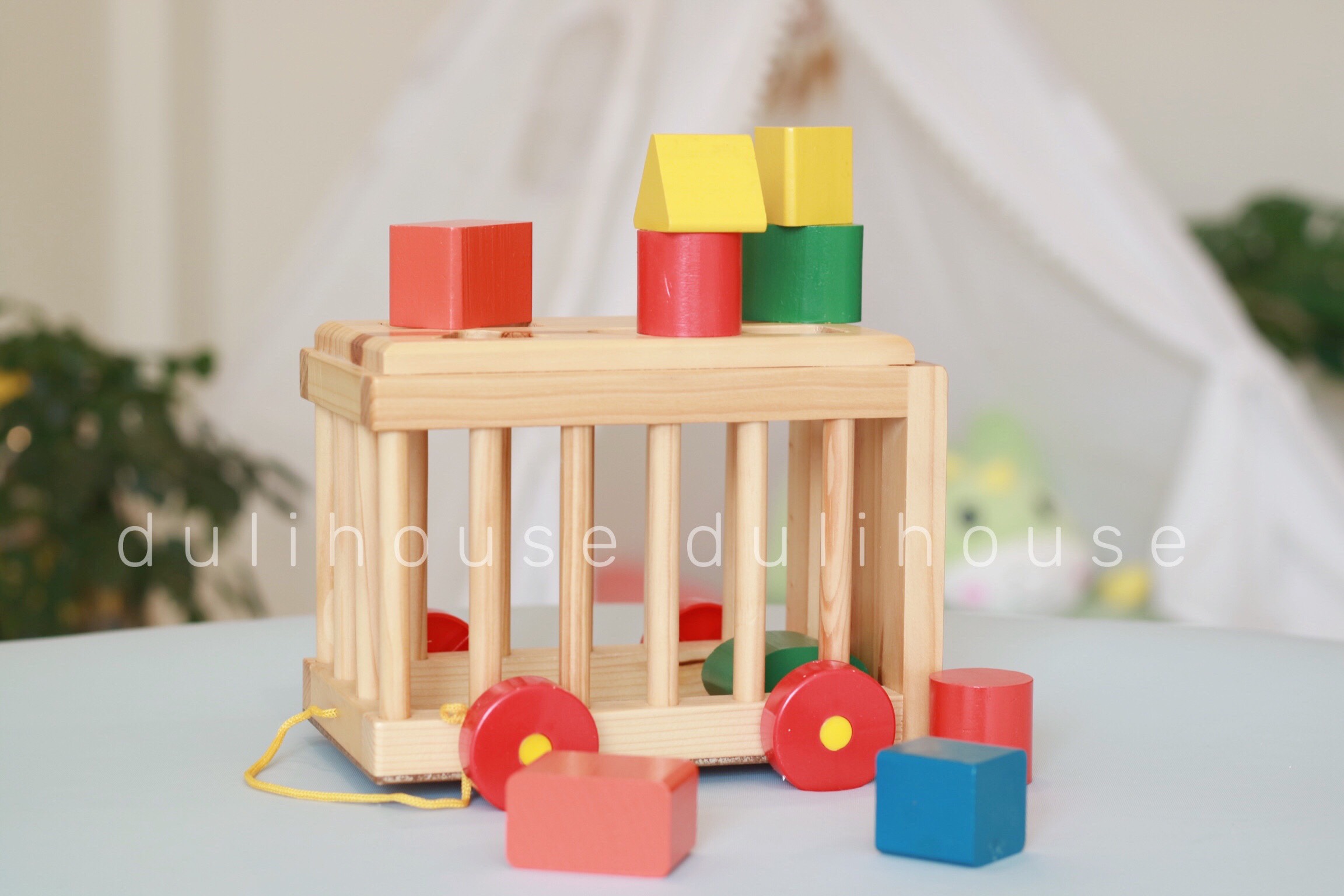 Đồ chơi gỗ cao cấp XE CŨI THẢ HÌNH GỖ GIÚP BÉ PHÁT TRIỂN TRÍ NÃO