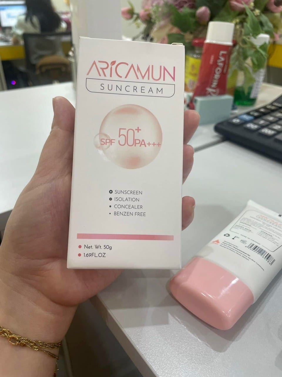 Kem Chống Nắng Kiềm Dầu Aricamun SPF 50+ (50gram)